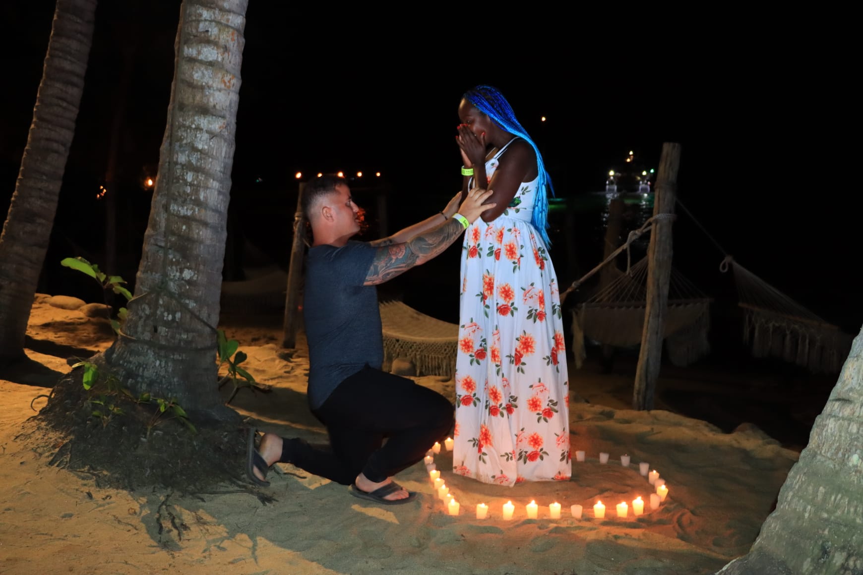 Judith Niyonizera yatunguwe no kubona umukunzi we agiye kumwambika impeta