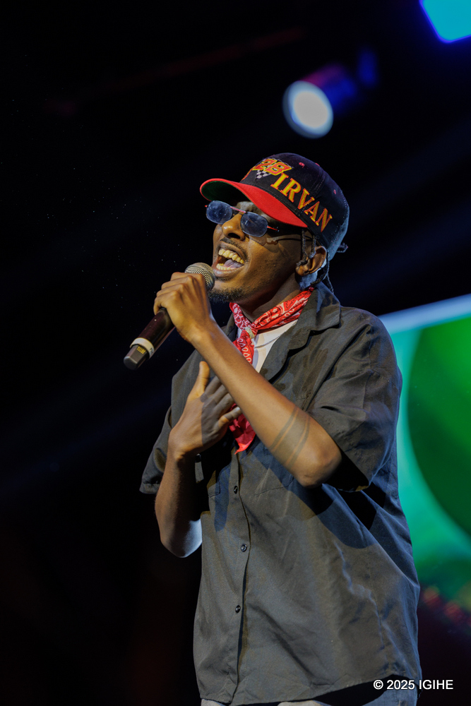 Juno Kizigenza yataramiye abari bitabiriye iki gitaramo