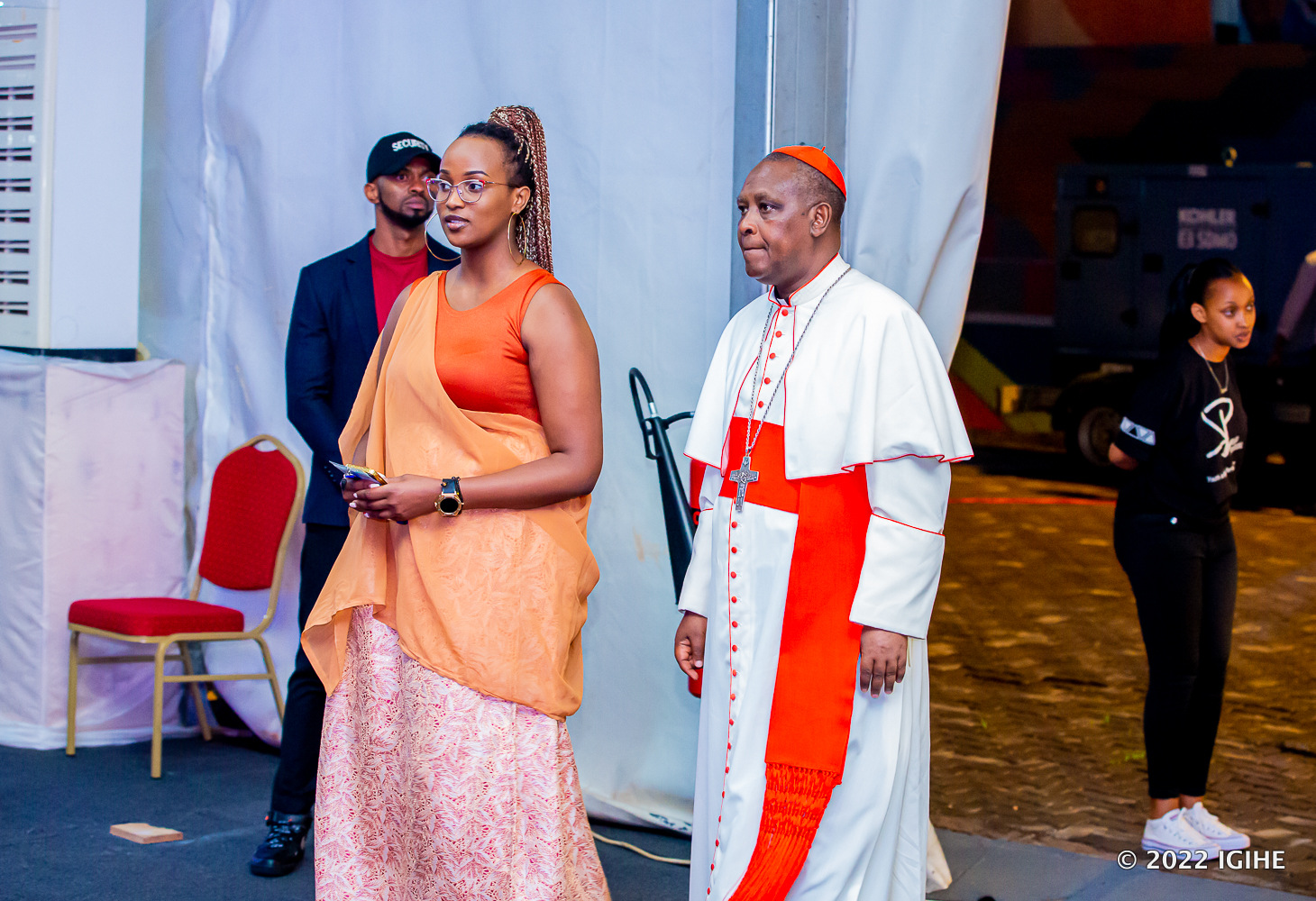 Ubwo Antoine Cardinal Kambanda yageraga ahagiye kubera igitaramo