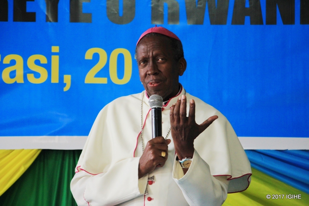 Umushumba wa Diyosezi ya Kabgayi, Musenyeri Smaragde Mbonyintege
