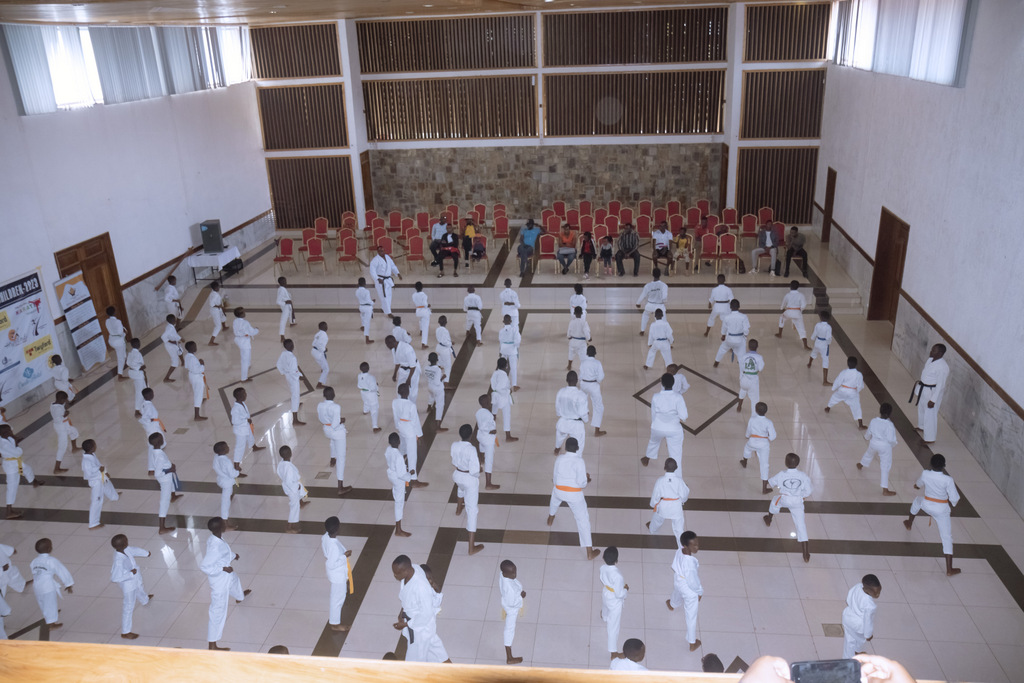 Abana 105 bavuye mu makipe atandukanye ya Karate akorera mu Majyepfo ni yo bitabiriye aya mahugurwa yabereye i Huye