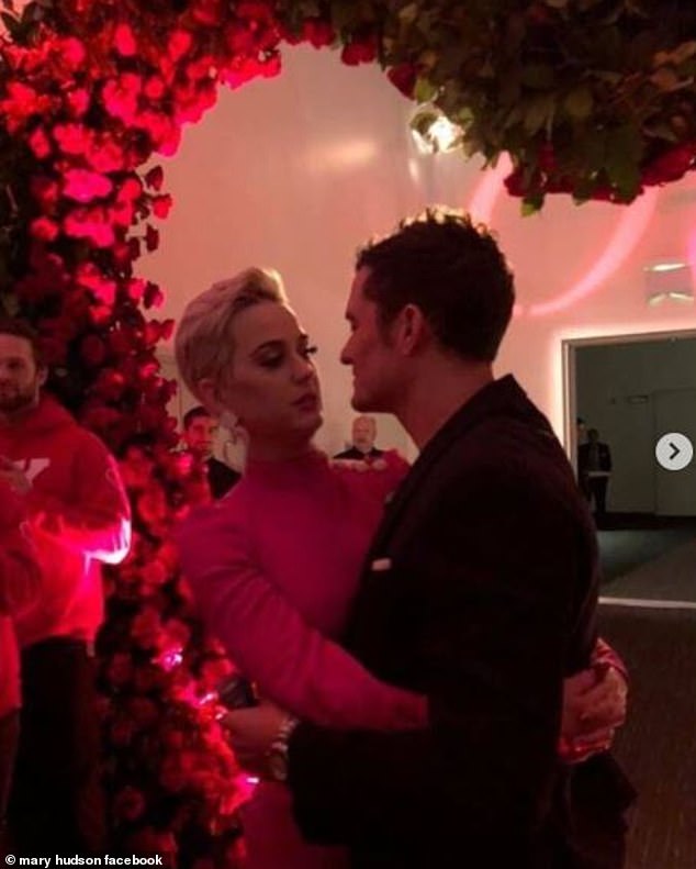 Katy Perry n'umukunzi we bari mu byishimo