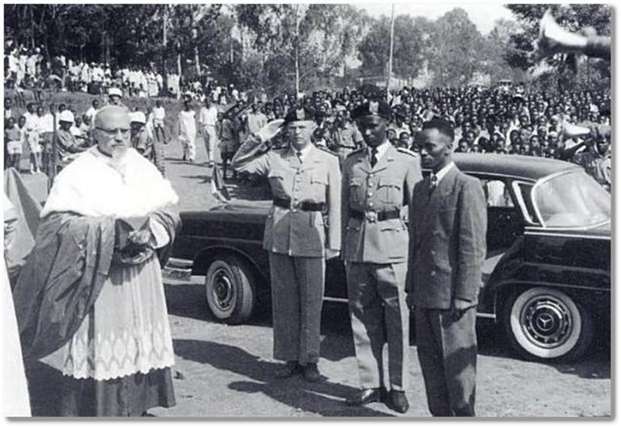 Grégoire Kayibanda na Musenyeri André Perraudin
