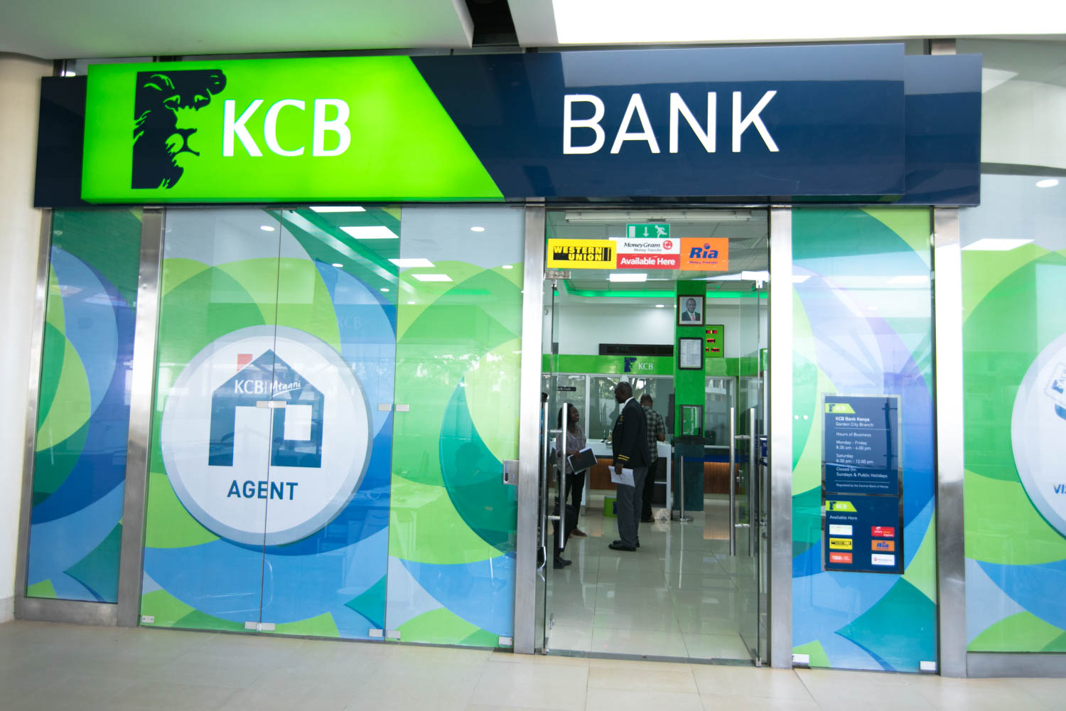 Kuva kuri uyu wa Mbere Ukwakira, KCB yatangije uburyo umuntu ashobora gufungura konti yifashishije telefoni