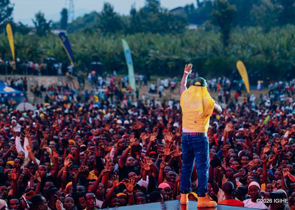 Kenny Sol yabyinanye n'abafana be b'i Karongi