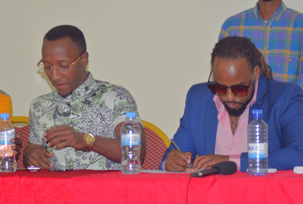 Nizzo na Humble Jizzo basigaye muri Urban Boyz
