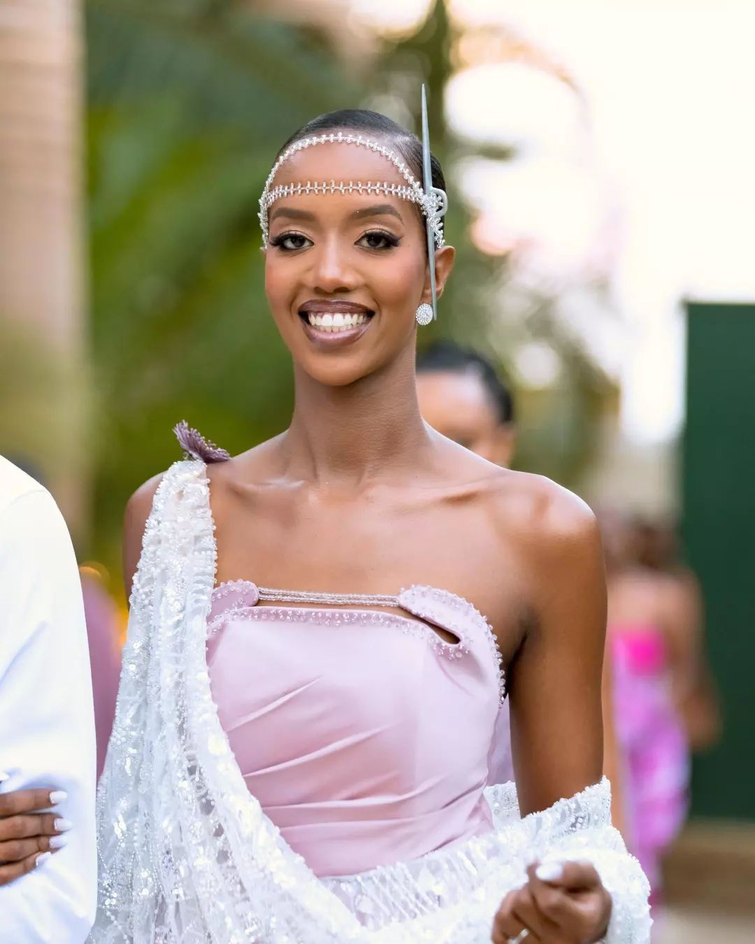 Miss Iradukunda Elsa yari yizihiwe ubwo yahingukaga ahabereye ibirori byo gusaba no gukwa