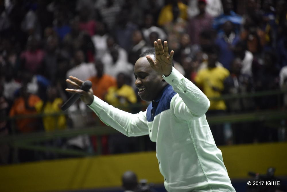 King James yabyinnye bya kinyarwanda binyura benshi