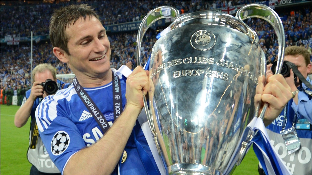 Mu bikombe bikomeye yatwaye harimo n'icya UEFA Champions League yatwaranye na Chelsea mu 2012