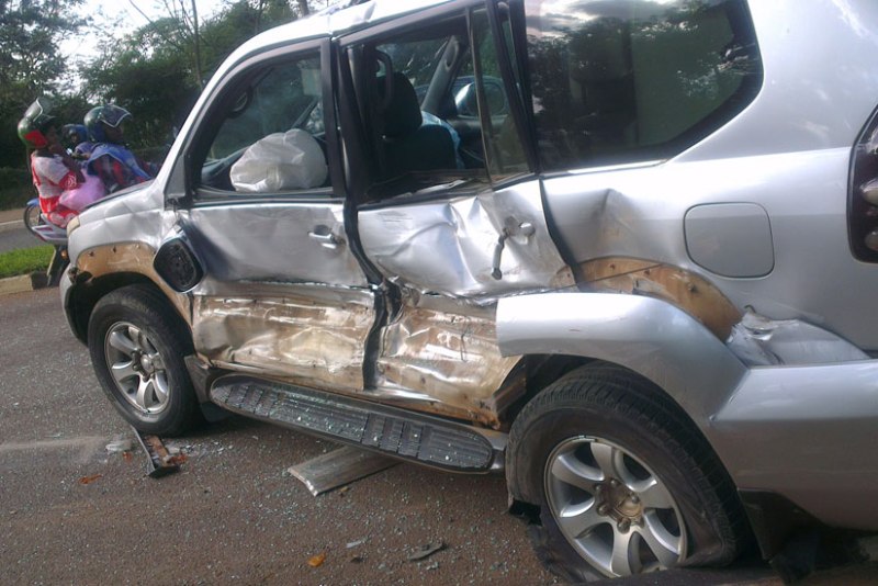 Landcruiser yagonzwe yangiritse bikomeye