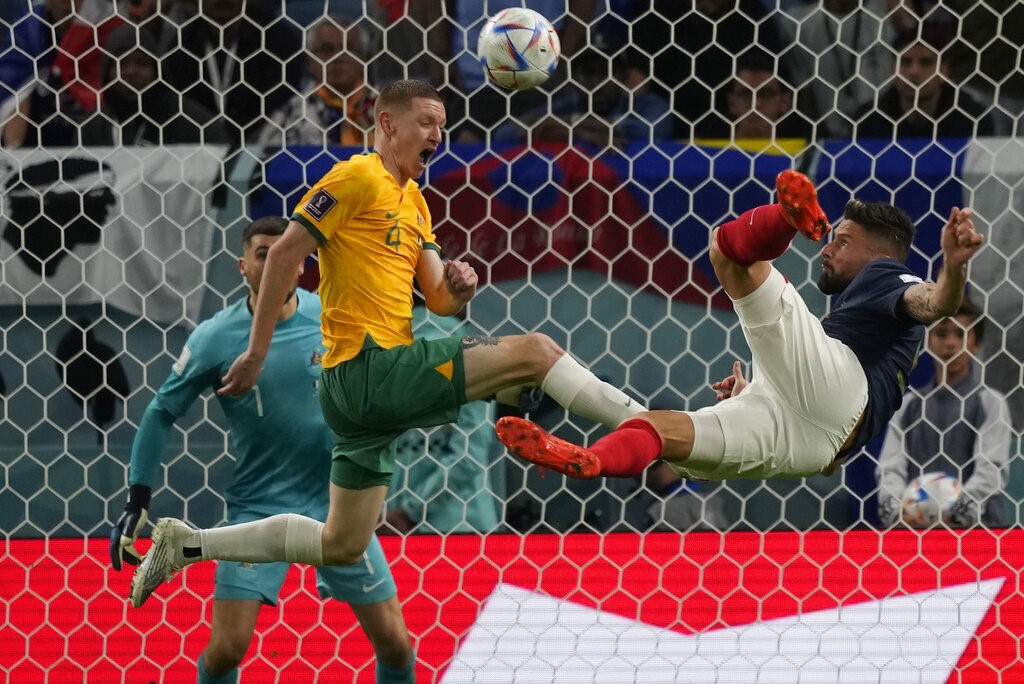 Giroud yashakaga igitego hasi no hejuru