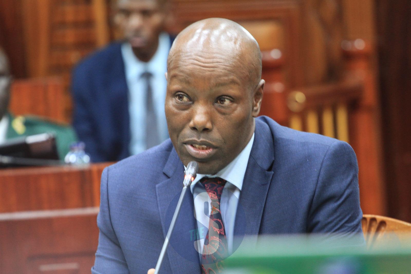 Minisitiri w'Ubucuruzi, Lee Kinyanjui yavuze ko abanyamahanga bari muri Kenya bagomba gucuruza babifitiye uburenganzira