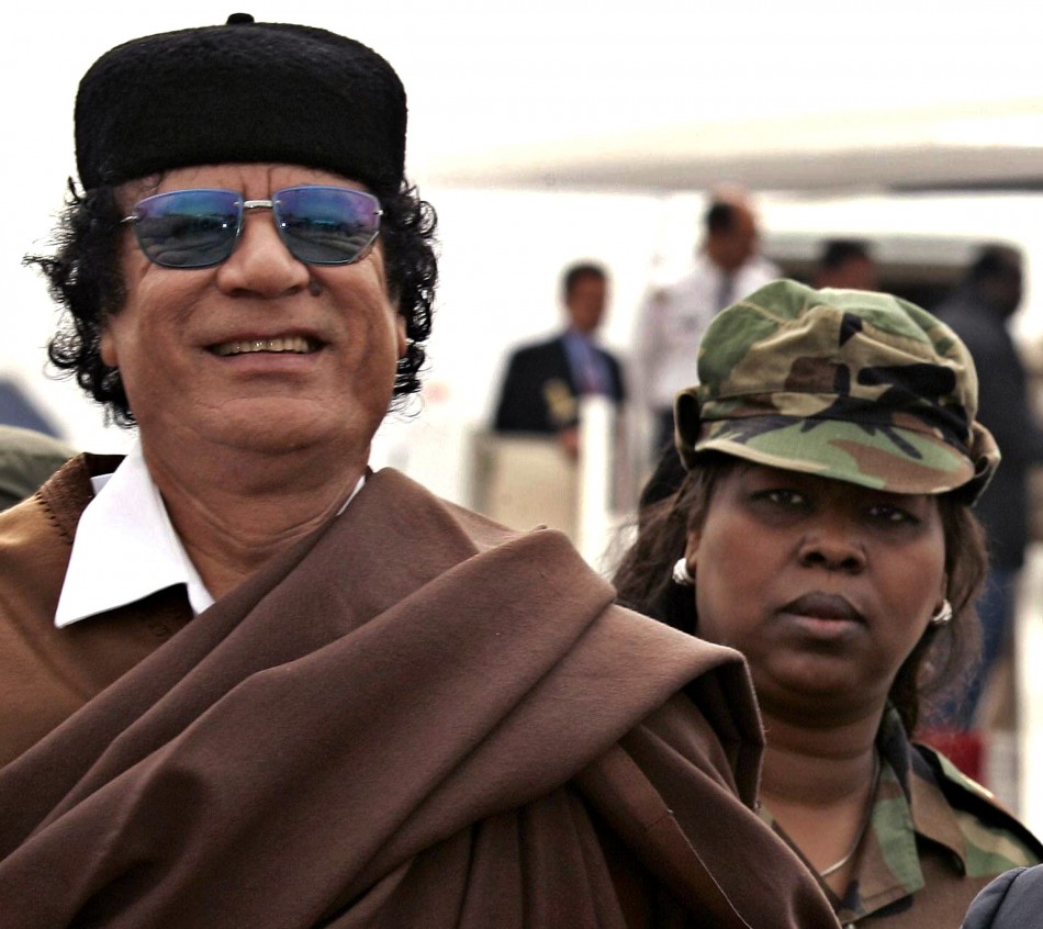 Gaddafi yasuye u Rwanda arinzwe n'abasirikare b'igitsinagore