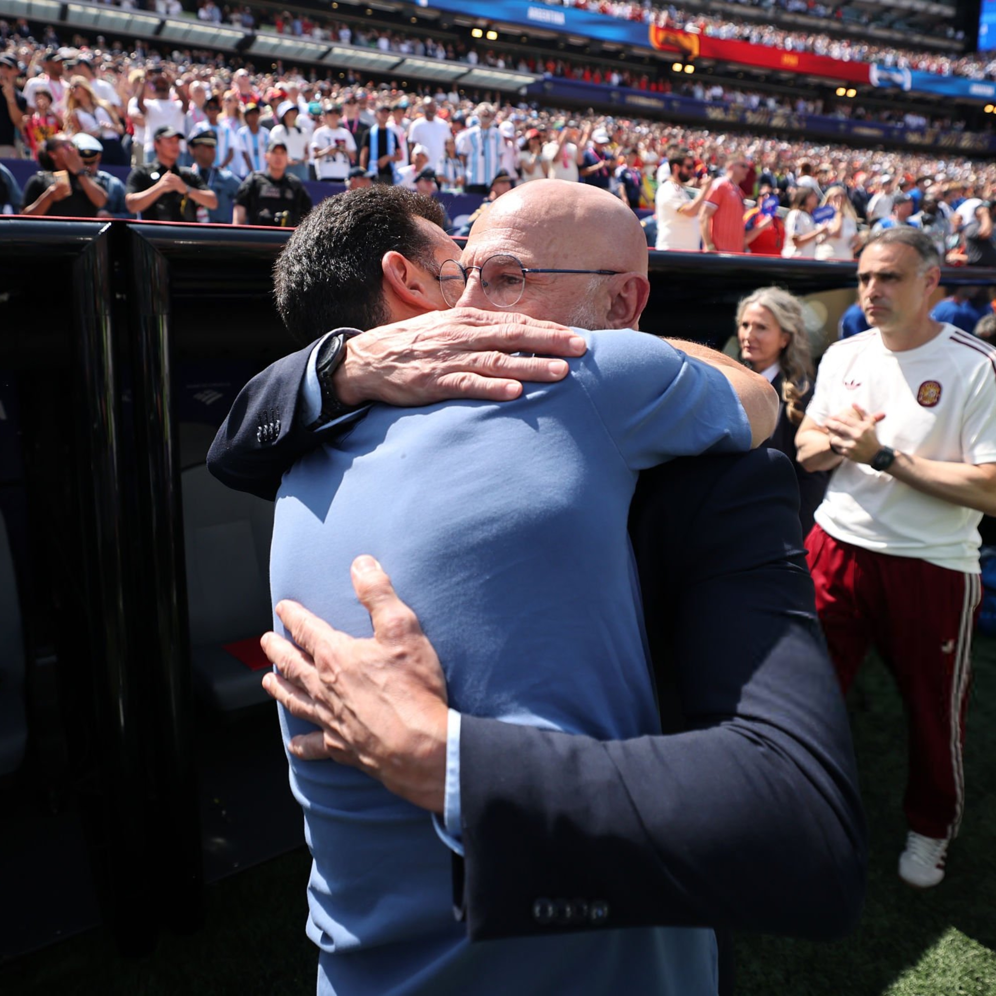 Lionel Scaloni utoza Argentine na Luis de la Fuente bahoberana mbere y'umukino