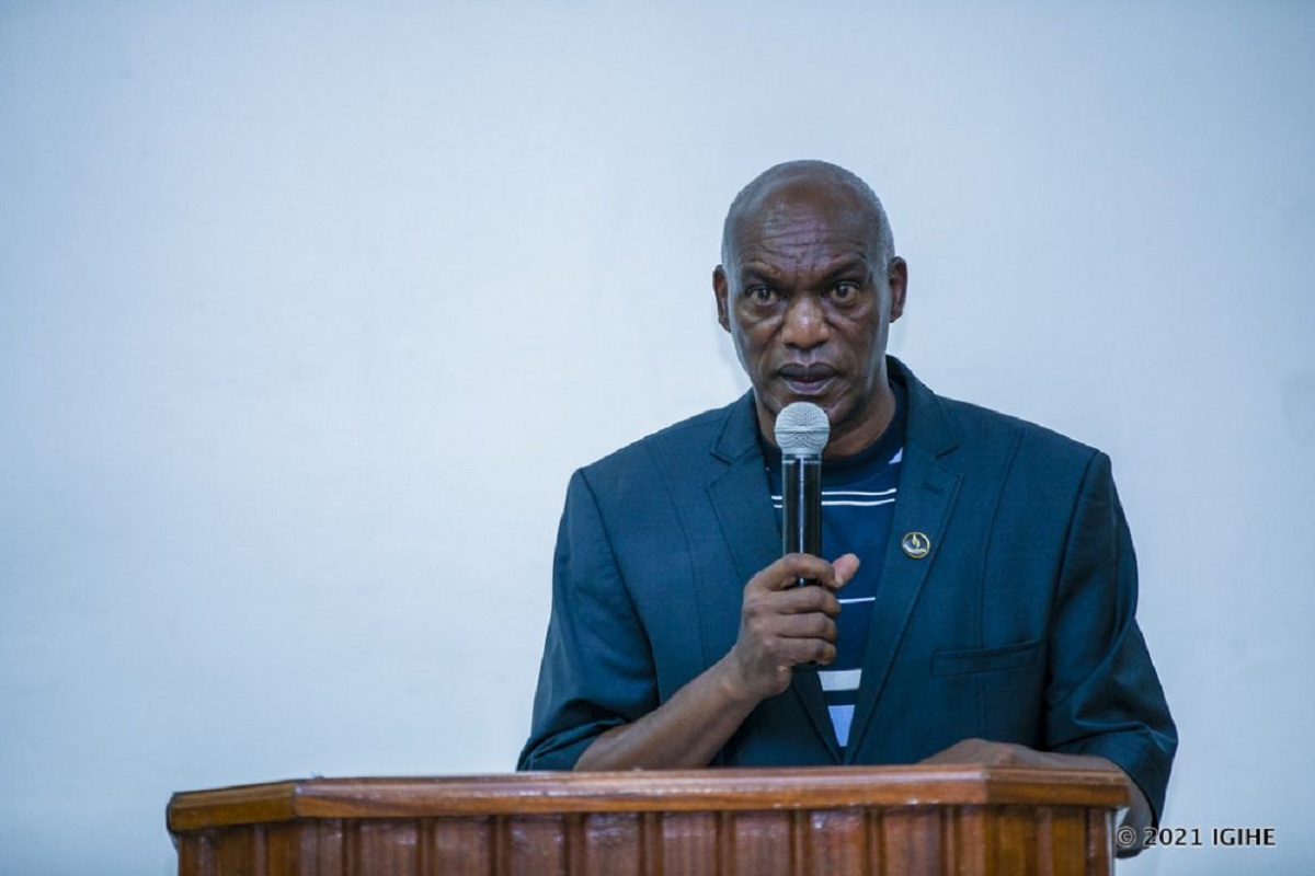 Umuyobozi wa Kaminuza y'u Rwanda, Prof. Alexandre Lyambabaje, yavuze ko azakora ibishoboka byos ekugira ngo ibibazo byagaragajwe bibonerwe ibisubizo