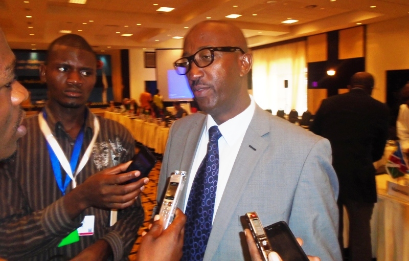 Umuvugizi wa Polisi y'u Rwanda CSP Celestin Twahirwa avugana n'Itangazamakuru