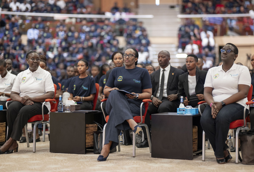 Madamu Jeannette Kagame yitabiriye Ihuriro ry'Urubyiruko ryibanze by'umwihariko kuri Gahunda ya TunyweLess