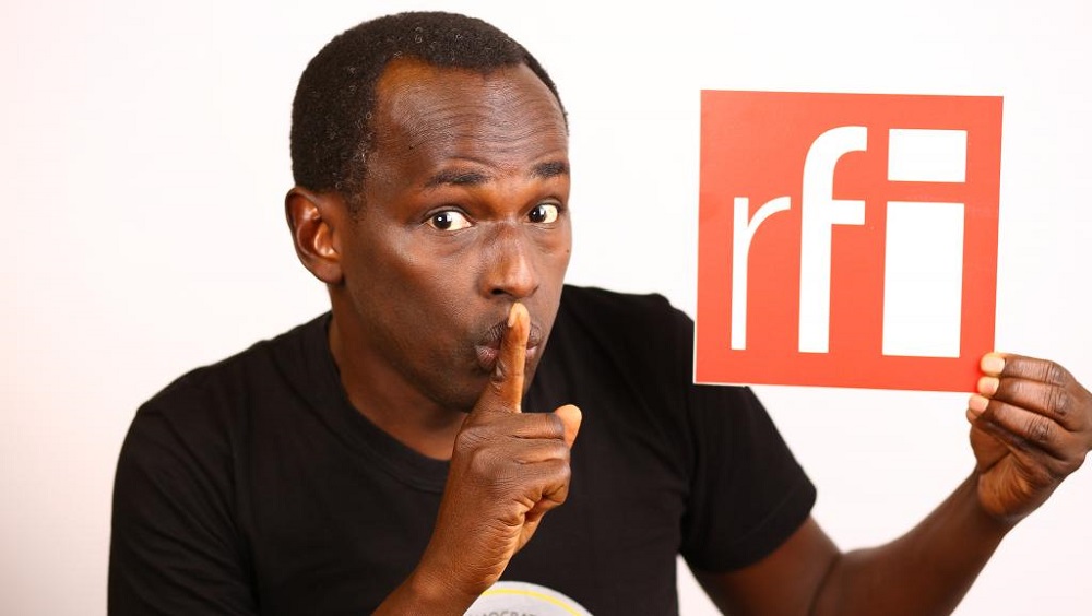 Uyu munyarwenya afite ikiganiro Chronique de Mamane gica kuri RFI
