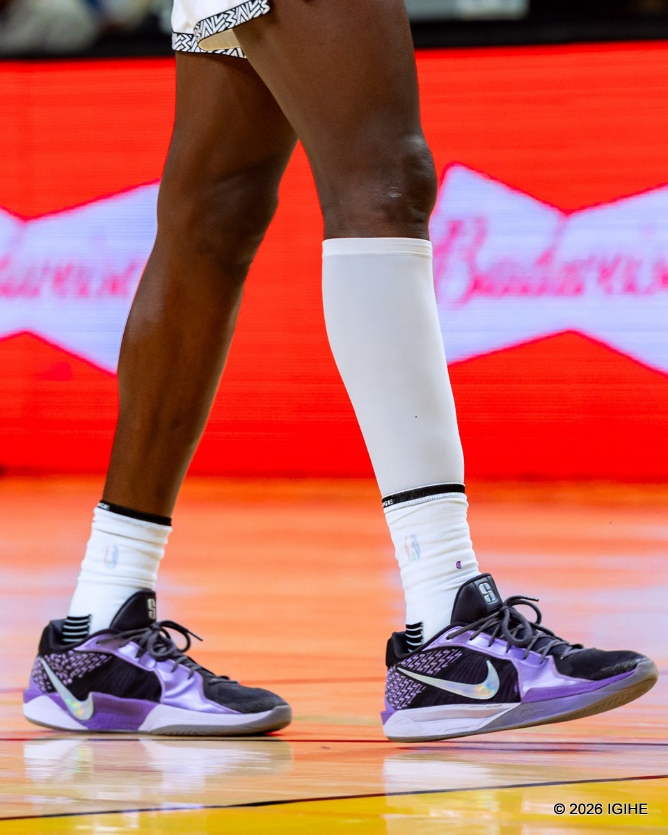 Umunya-Sudani y’Epfo, Mathiang Mangok yambara Nike Sabrina 2