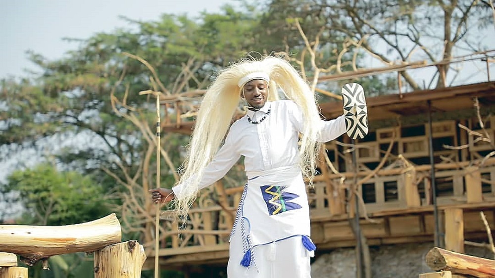 Marchal Ujeku yaririmbye Amahavu mu ndirimbo Kuch Kuch