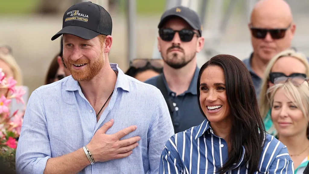 Prince Harry n'Umugore we Markle batashye mu Bwongereza
