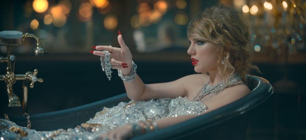 Taylor Swift ni we uhatanye mu byiciro byinshi