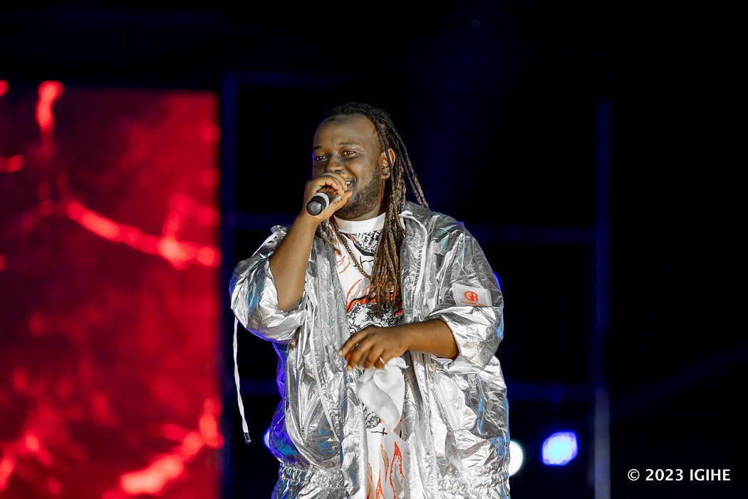 Mc Buryohe ni umwe mu bayoboye iki gitaramo