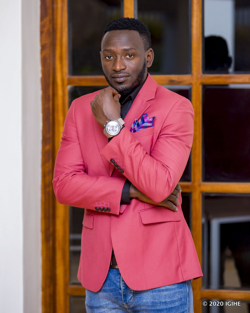 MC Phil Peter ni umwe mu banyamakuru batangiranye na ISIBO TV