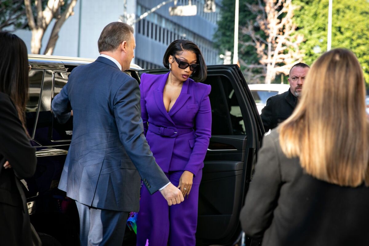 Meghan Thee Stallion ubwo yari yitabiriye isomwa ry'uru rubanza