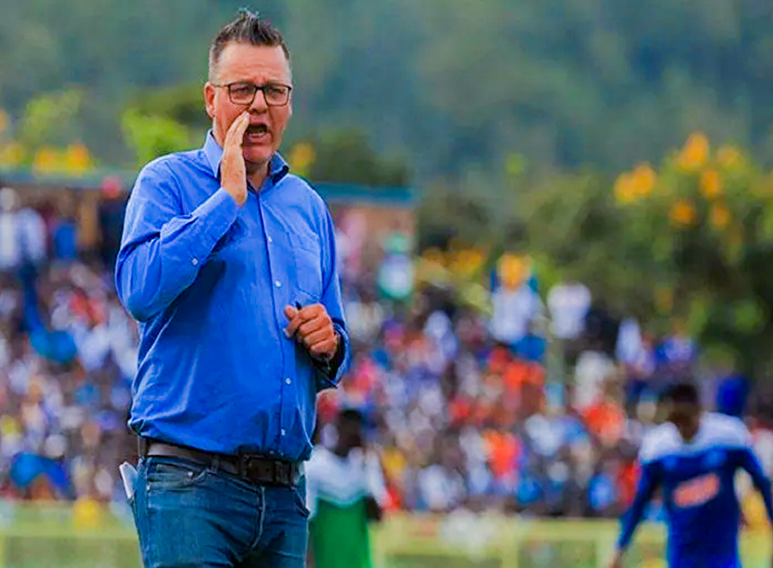 Umubiligi Ivan Jacky Minnaert wageze ku Mugabane wa Afurika mu 2002 yahawe akazi ko gutoza Gorilla FC nyuma yo gusezerera Gatera Moussa n'abatoza bari bamwungirije