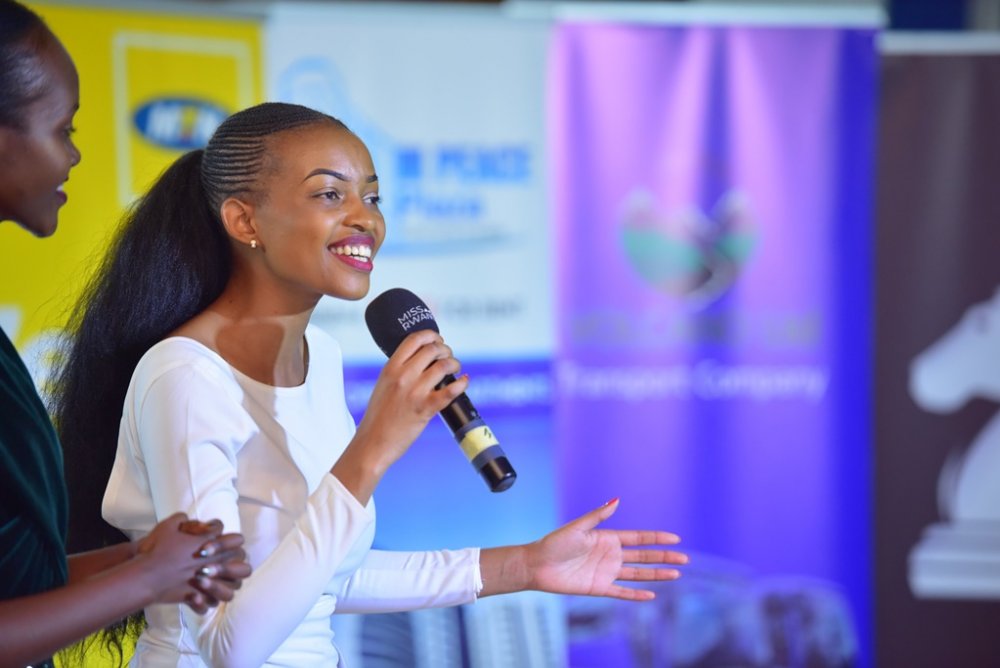 Munyaneza Yvette wiga mu ishuri rya muzika rya Nyundo ntiyabashije kurenga umutaru muri Miss Rwanda 2020