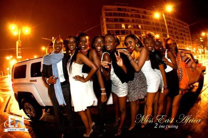 Uwizeye Gentille ari mu bakobwa bahataniraga ikamba rya Miss East Africa Belgium 2011. Murumuna we yageze ikirenge mu cye yitabira Miss Rwanda 2021