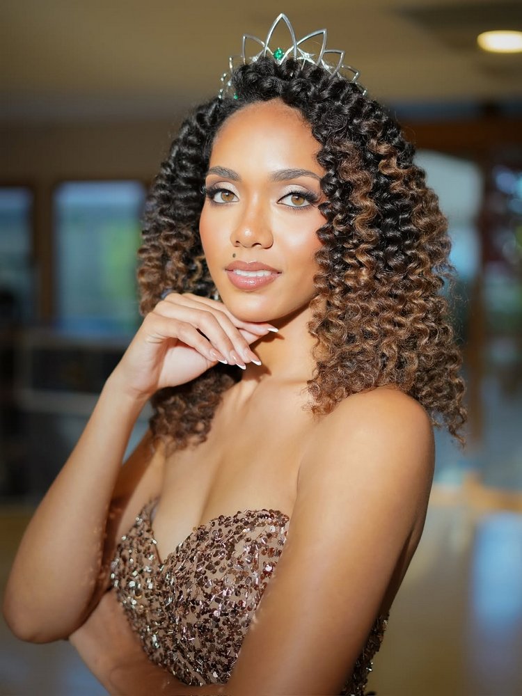 Miss Guyane ni Alicia Mertosetiko w'imyaka 20
