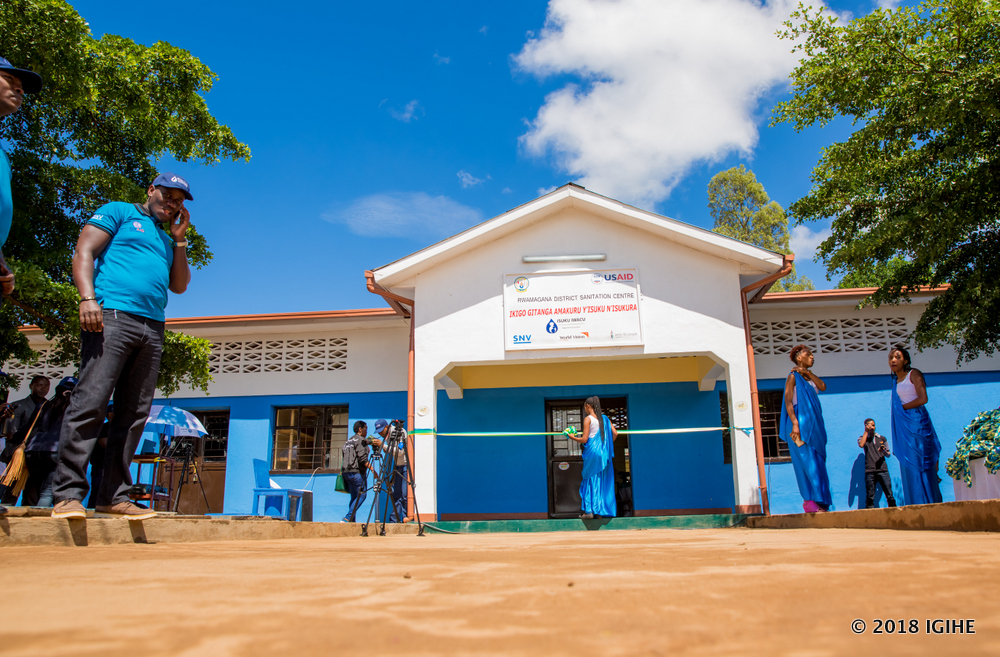 Inyubako y'ikigo gitanga amakuru ku isuku n’isukura mu Karere ka Rwamagana