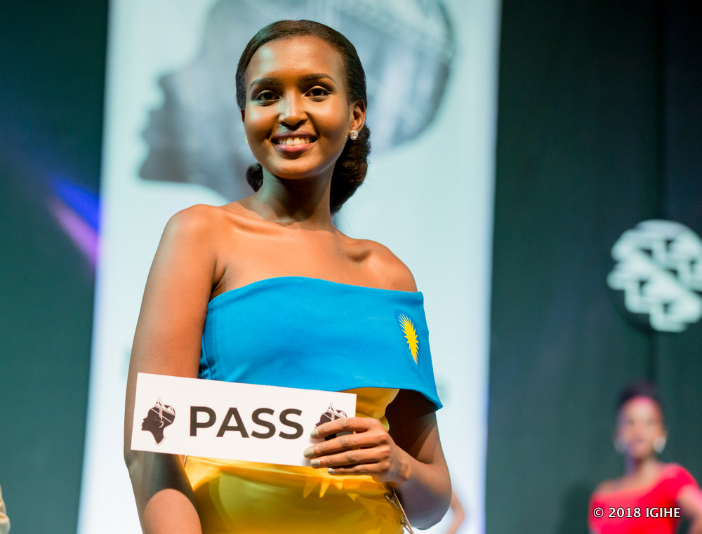 Uwase Ndahiro Liliane, afite imyaka 20, areshya na metero 1.74, agapima ibiro 69