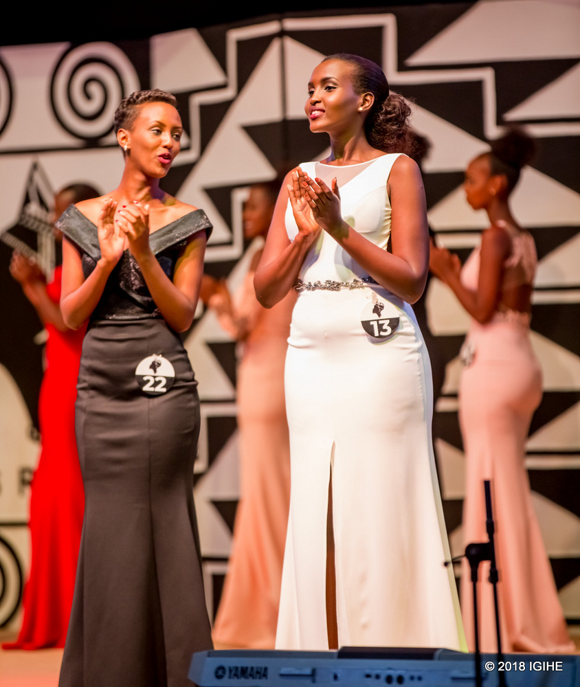 Noriella na mugenzi we Ndahiro Liliane bakomeje mu bakobwa 10 ba mbere