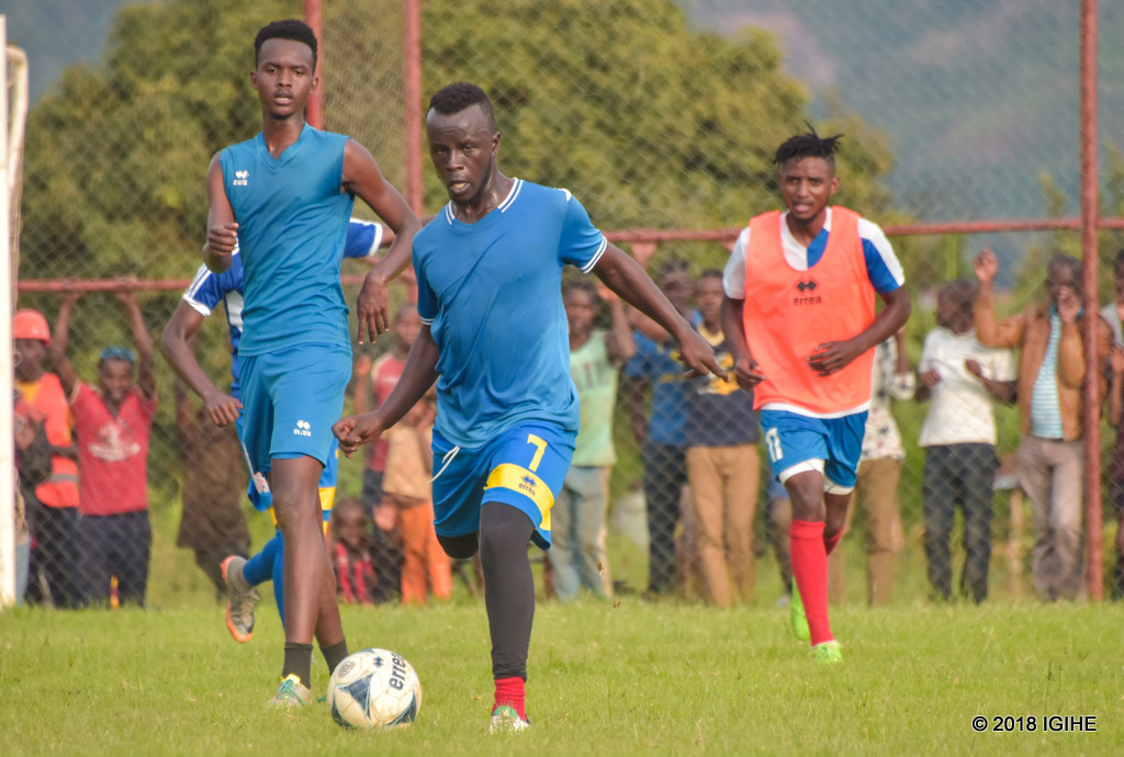 Mu bakinnyi bari mu igeragezwa harimo na Robert Ndatimana