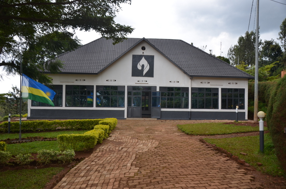 Abatutsi biciwe kuri Stade ya Kamarampaka bashyinguye muri uru rwibutso