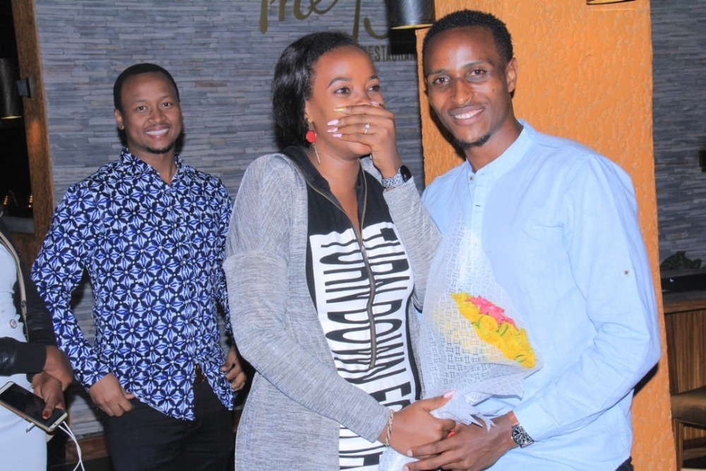 Amarangamutima yasaze Mugeni nyuma yo kwambikwa impeta n'umukunzi