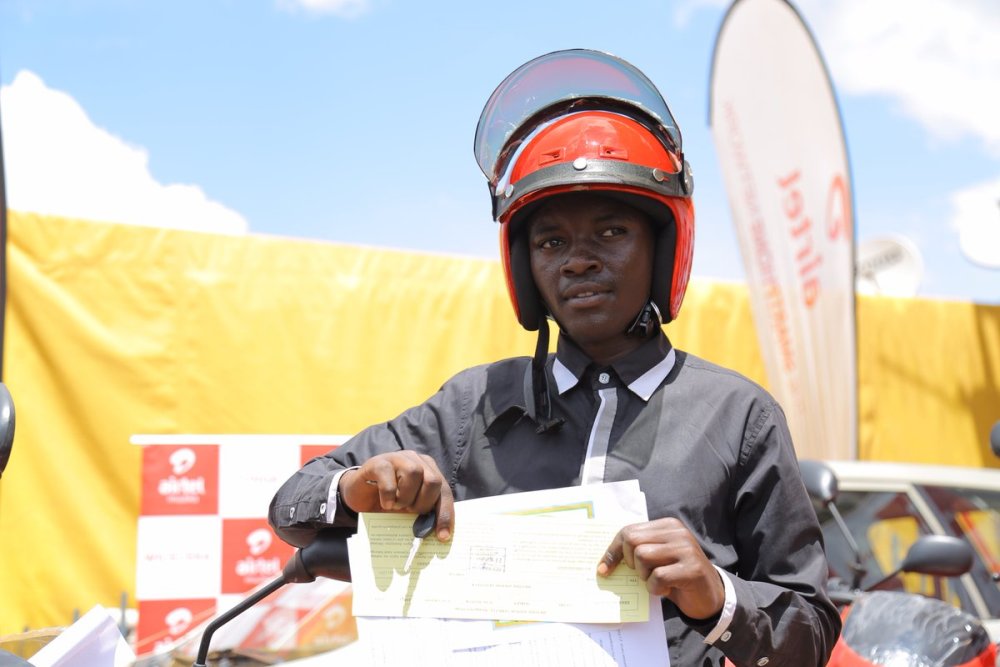 Mugiraneza Anaclet watsindiye moto muri 'Airtel Tunga'
