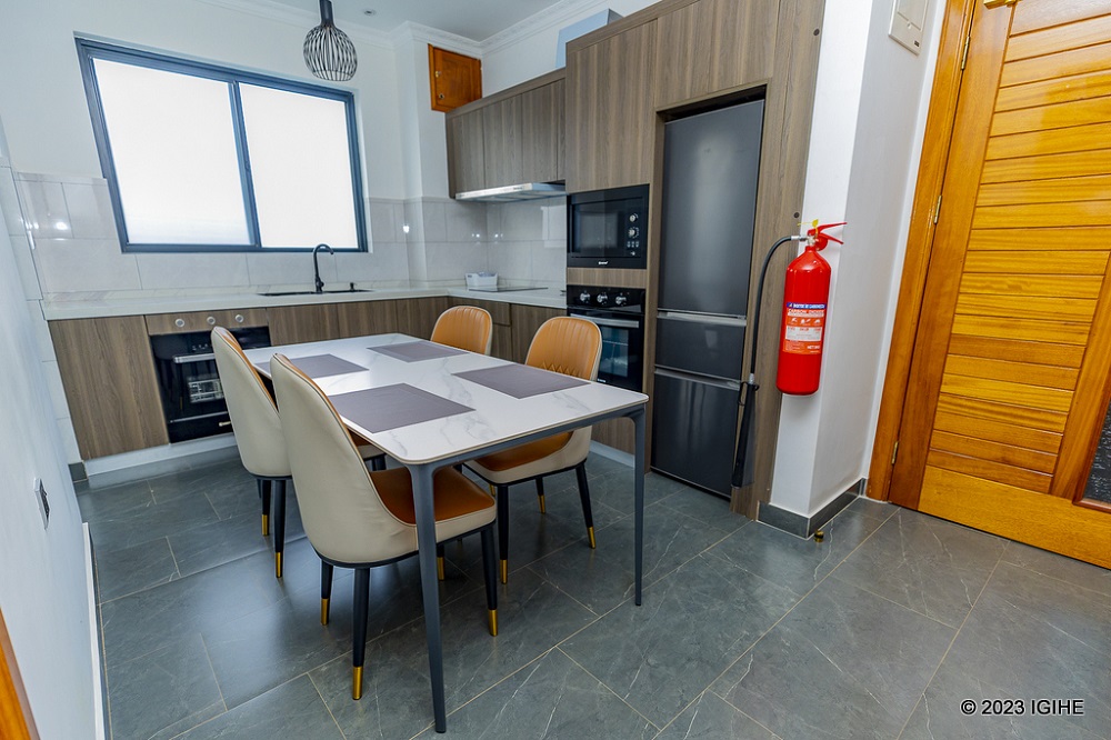 Family room inafite umwanya wo gufatiramo amafunguro