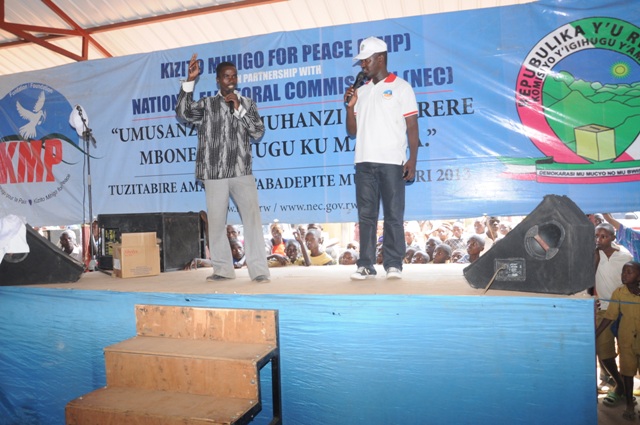 Muri ibi bitaramo abaturage bahabwa ijambo