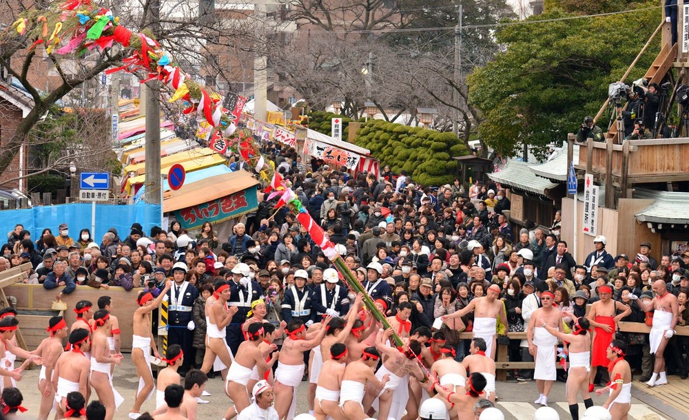 Muri iri serukiramuco abagabo bakora imihango yo kwikuraho imyuka mibi