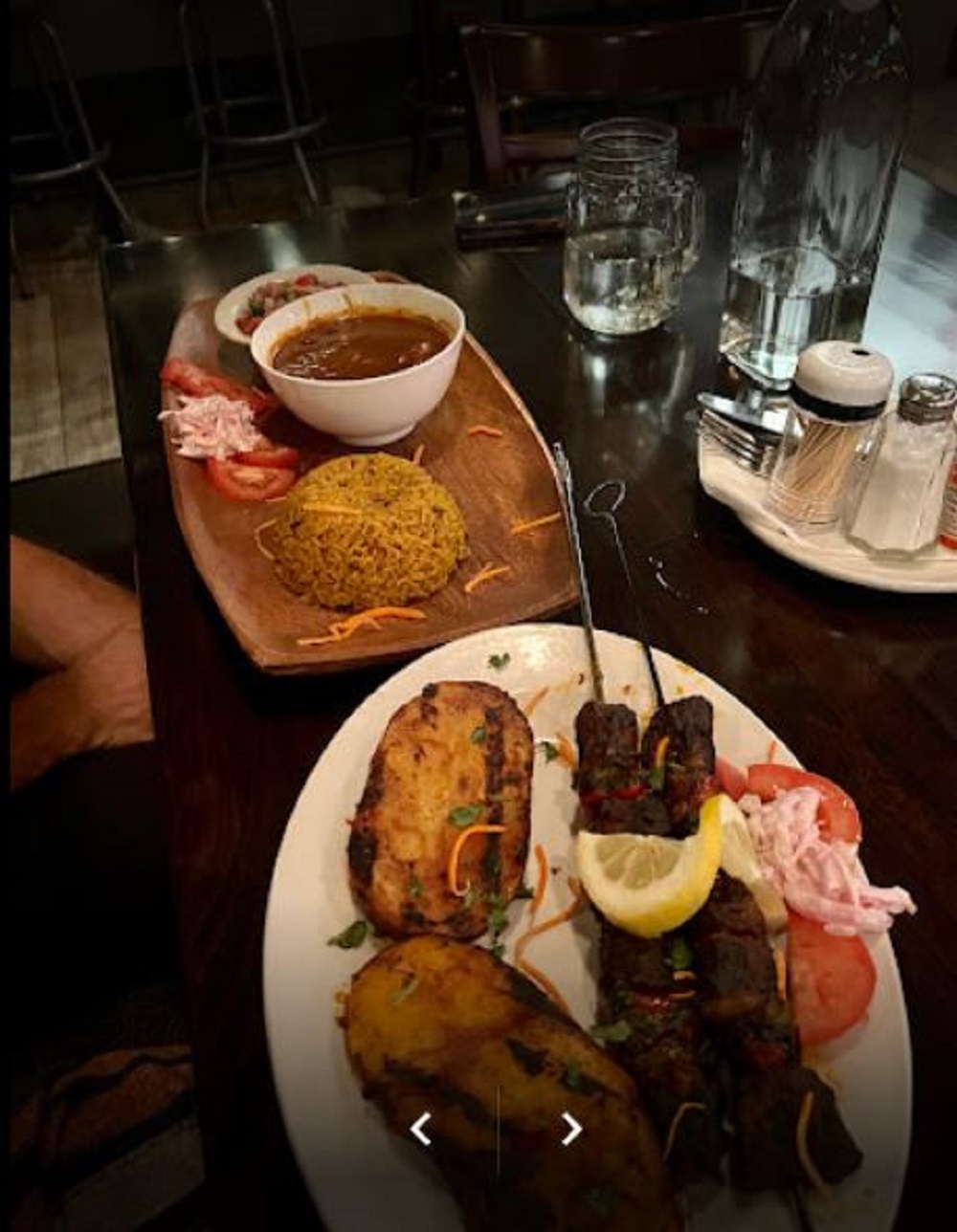 Muri The Bel Air Bar & Grill uhasanga amafunguro atandukanye