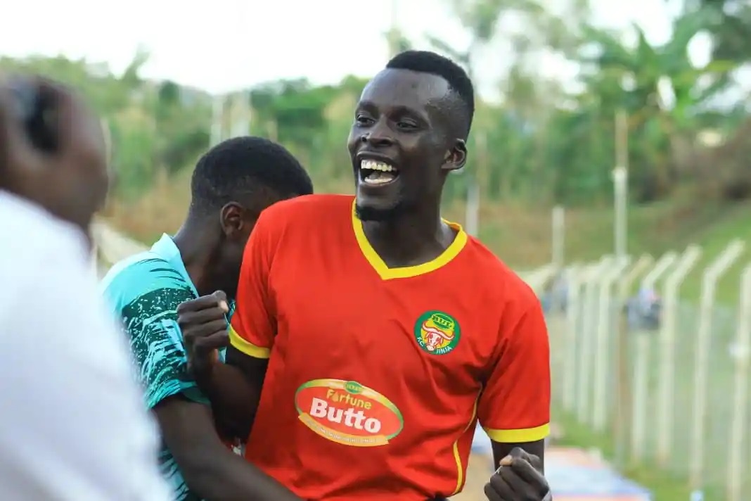 Musa Esenu ategerejwe i Kigali muri iri joro aho aza kumvikana na Rayon Sports