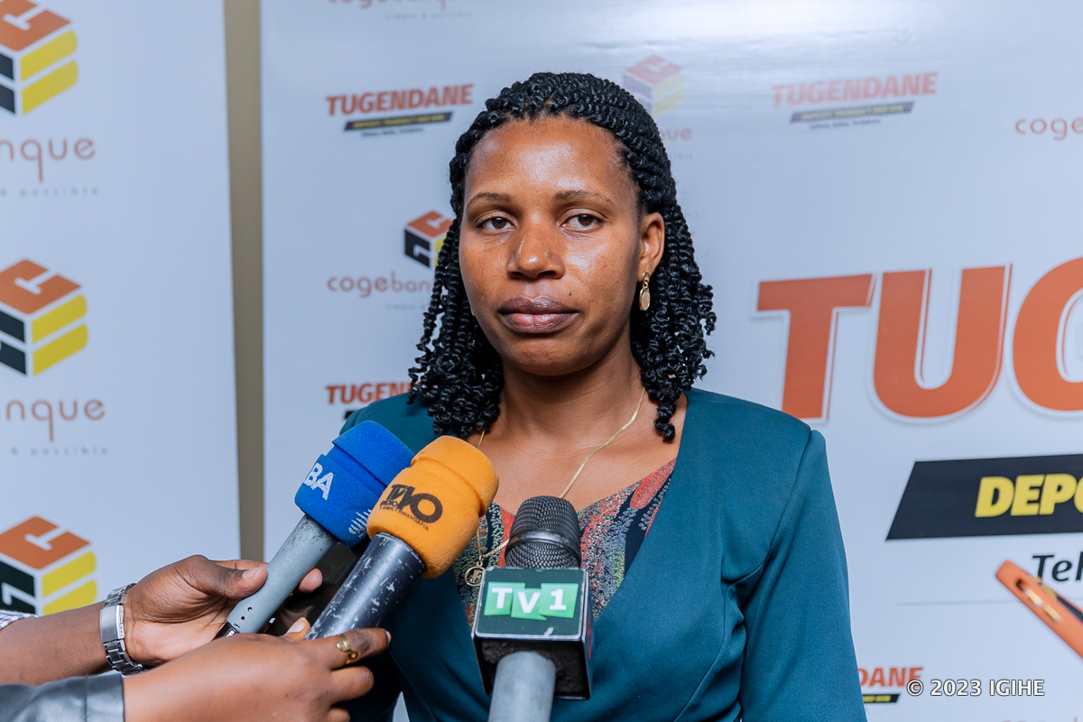 Mushimiyimana yavuze ko igihembo yahawe kigiye kumufasha mu kazi ke