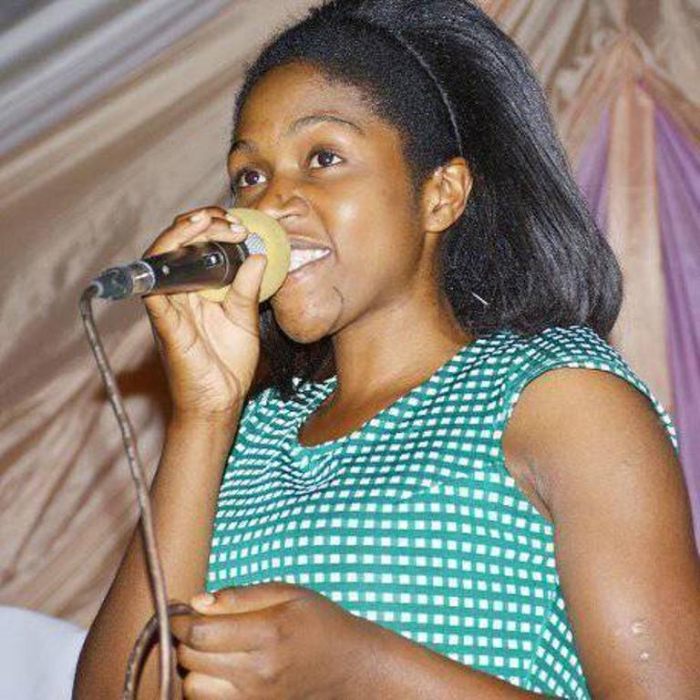 Mushimiyimana Yvonne asigaye aririmba indirimbo zihimbaza Imana