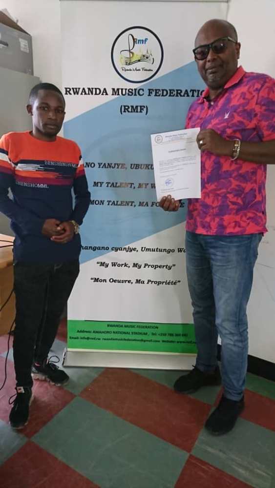 Intore Tuyisenge uhagarariye ihuriro ry'abahanzi ba muzika mu Rwanda nyuma yo kuganira n'abazategura iri serukiramuco bahise biyemeza gukorana