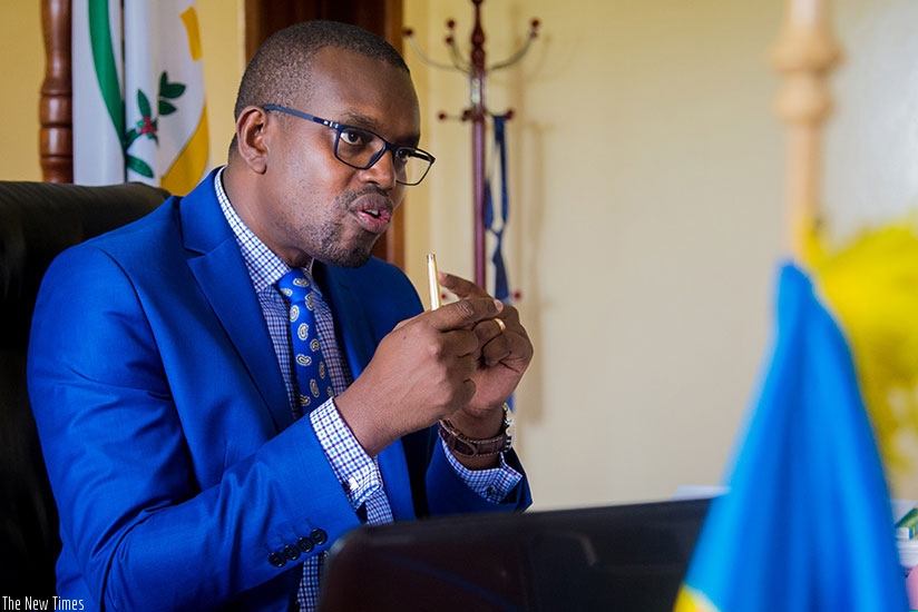 Umushinjacyaha Mukuru, Jean Bosco Mutangana arerekana uburyo u Rwanda n’ibihugu bya Afurika y’Uburasirazuba byashyize ingufu mu kurwanya ibyaha mpuzamahanga