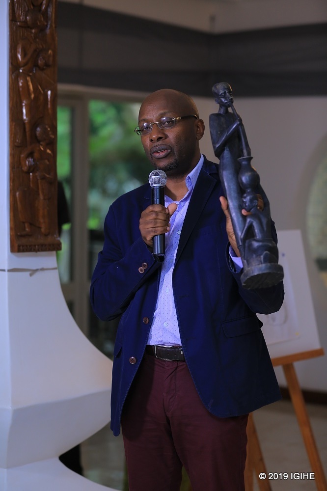 Mu rugo rwa Habyarimana hasanzwe igihangano kigaragaza uburyo umugambi wa Jenoside wacuzwe